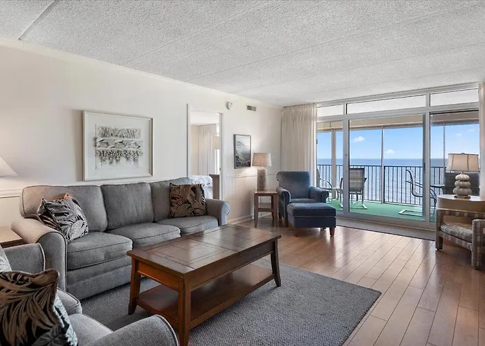 English Towers-Peaceful Ocean Views From This 3 Bedroom Condo With An Indoor Pool! Holiday home