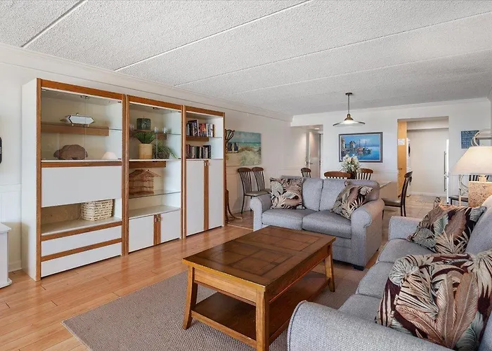 Towers-peaceful Ocean Views From 3 Bedroom With An Indoor Pool!