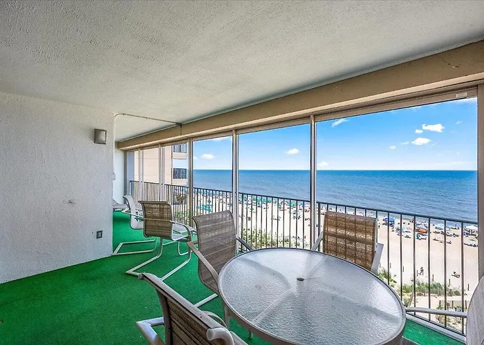 English Towers-Peaceful Ocean Views From This 3 Bedroom Condo With An Indoor Pool! Holiday home